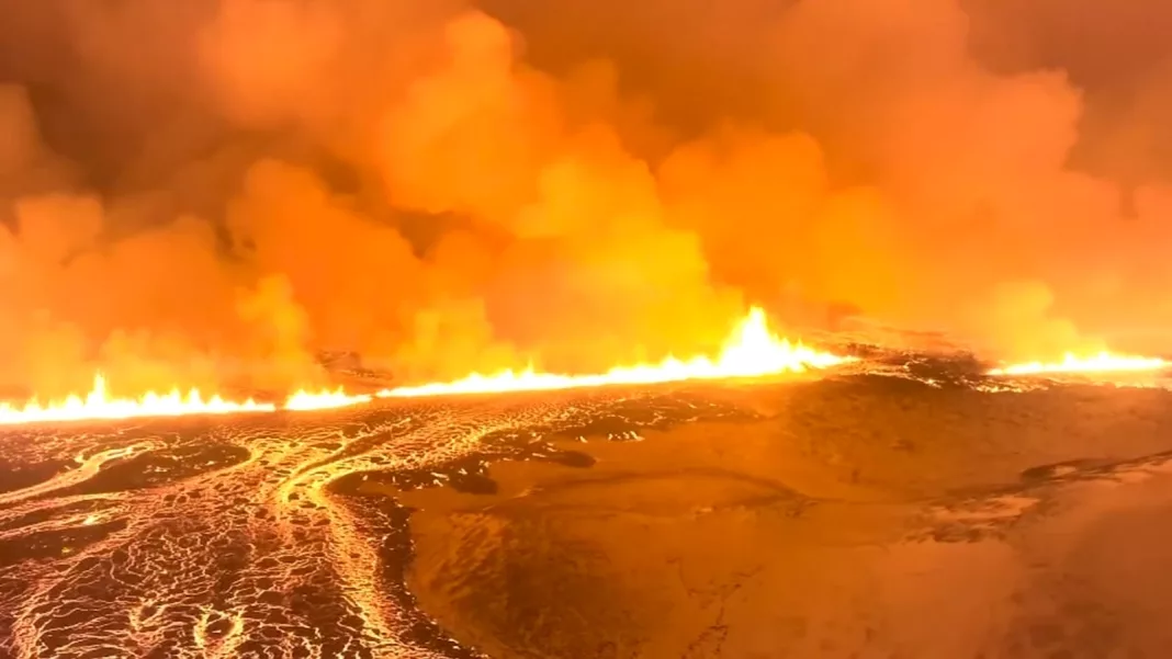 Iceland Volcano Eruption: Impact on Flights & Severity