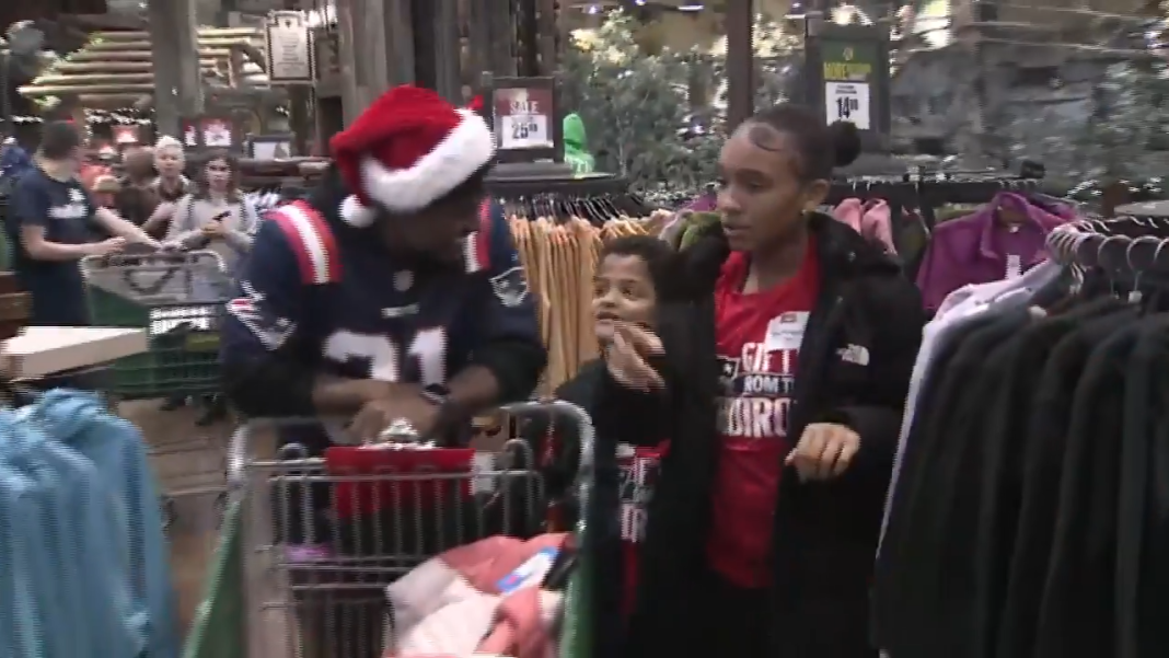 New England Patriots Spread Holiday Cheer with Children in Need at ‘Gifts from the Gridiron’ Event