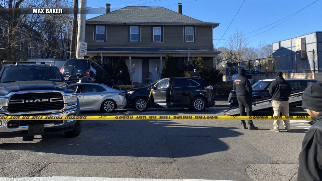 Pedestrian injured in multi-vehicle crash near Hyde Park school