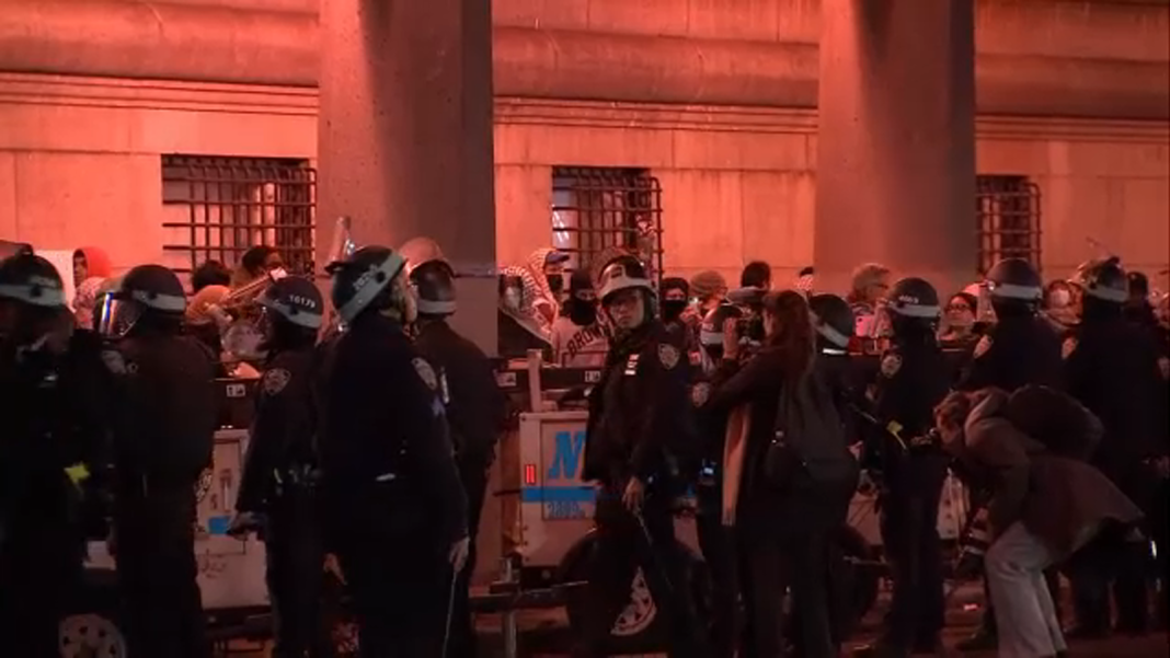 NYPD Detains Multiple Pro-Palestinian Protesters and Clears Columbia's Hamilton Hall Encampment