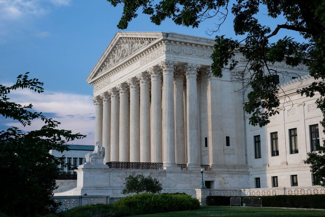 Supreme Court Rules in Favor of Staying Lawsuit Pending Arbitration