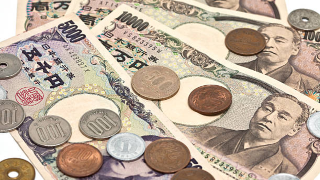 The Impact of the Declining Japanese Yen on China's Economy