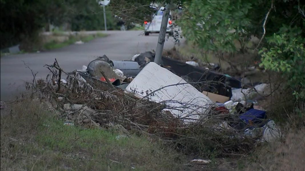 Illegal Dumping in Sunnyside Houston: Residents Fed Up with Persistent Problem