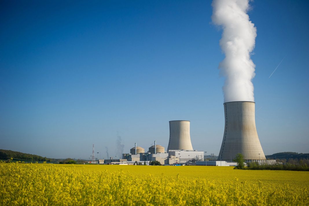 The Benefits and Safety of Nuclear Energy: A Closer Look at Waste and Accidents