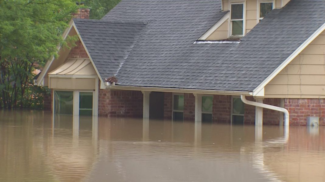 Drake's Massive Toronto Mansion Flooded During Severe Rainstorm