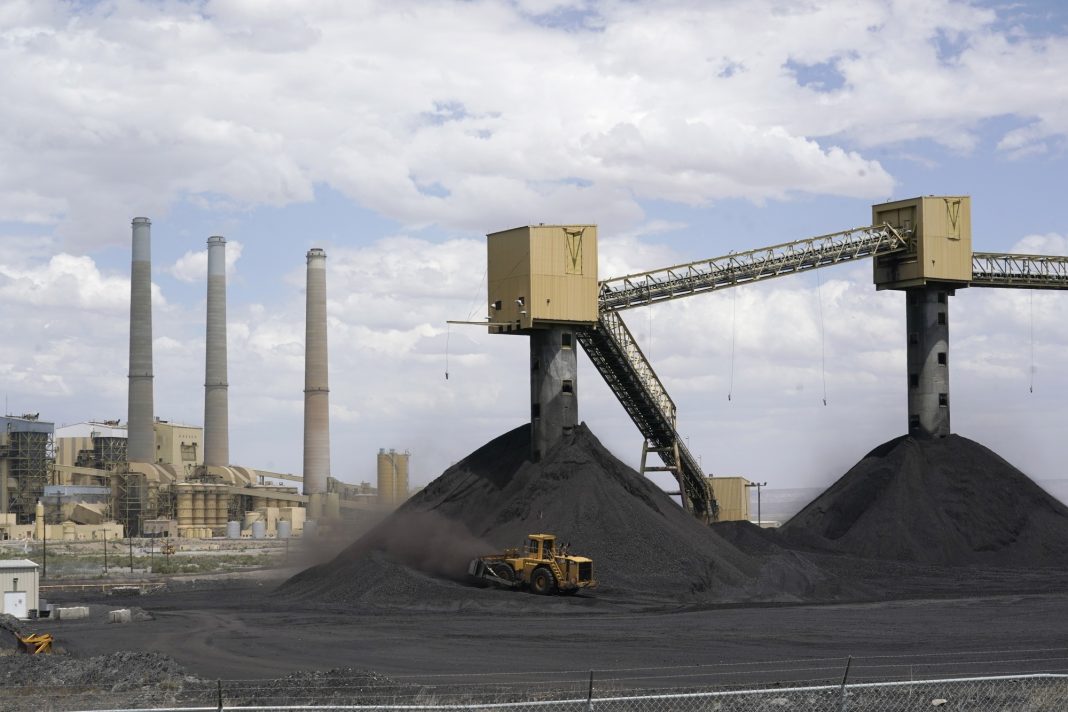 Federal Appeals Court Refuses Request to Pause Carbon Emissions Regulation for Coal-Fired Power Plants