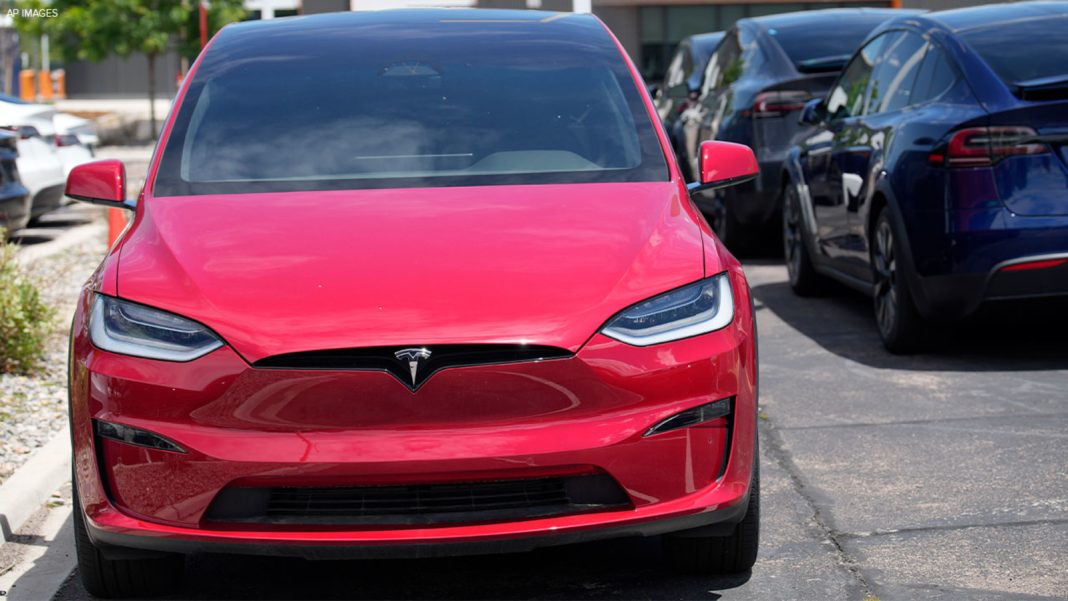 Tesla Global Sales Decline for Second Straight Quarter Despite Price Cuts and Financing Offers