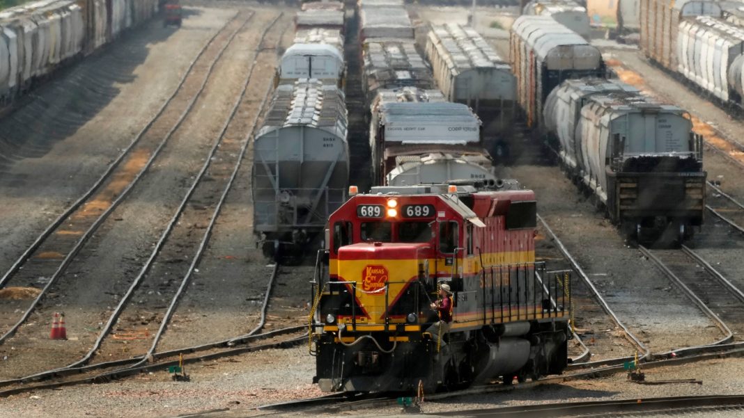 Canadian Railroads at a Standstill as Contract Dispute with Workers Escalates