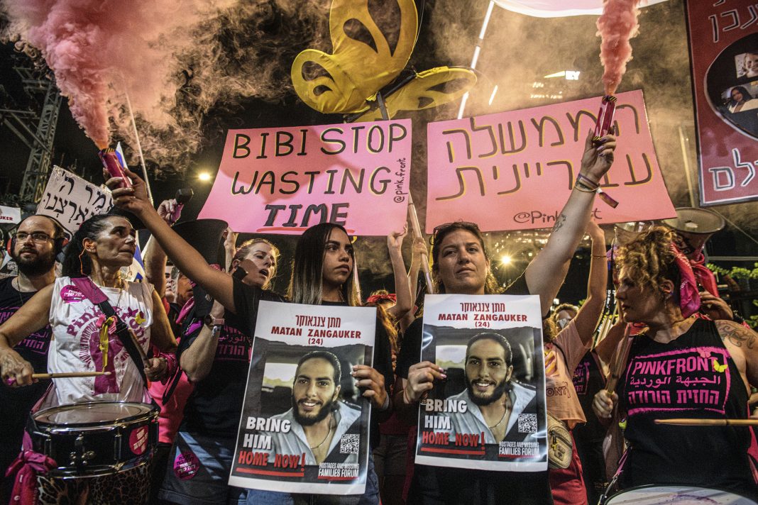 Israeli Society: A Deepening State of Contradiction