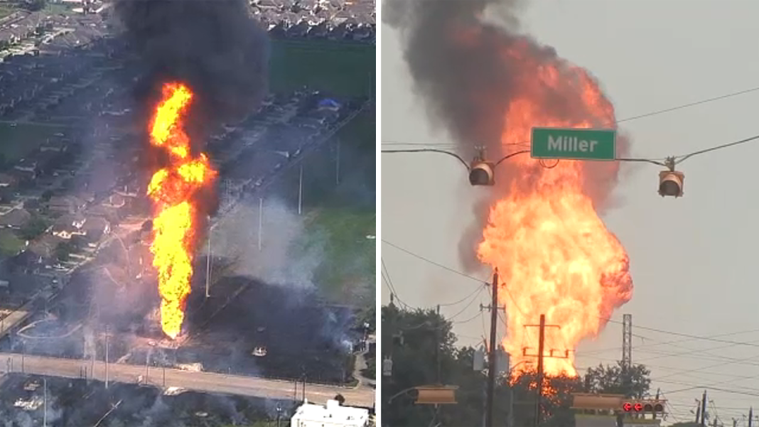 Massive Pipeline Explosion in La Porte: Firefighters Battle Blaze near Spencer Highway and Summerton | KTRK-TV